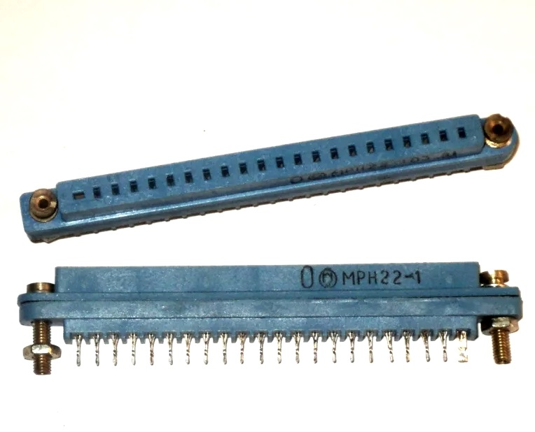 МРН22-1 Розетка пластмасса Айнур, фото
