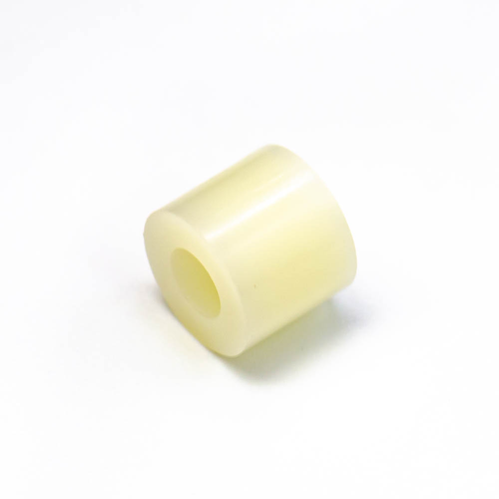 ф7-3x7 Стойка(втулка) для печатной платы круглая, пластик, внутр. D 3mm, корпус D 7mm, длина L 7mm, Ruichi, фото