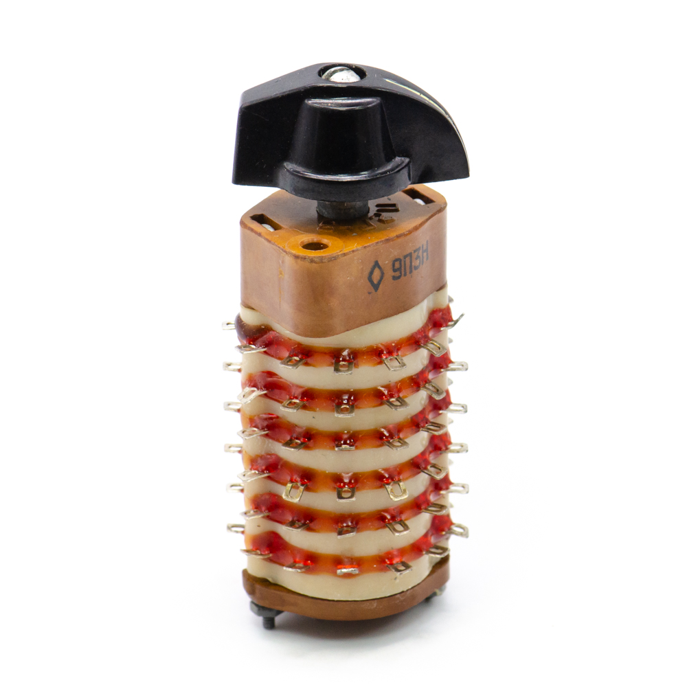 П2Г3-9П3Н 9 положений 3 направления 2A(Ампер) 220V(Вольт) вал ОС-6 (гладкий с конической лыской с резьбой) Переключатель галетный, ЦЭ0.360.016 ТУ , фото