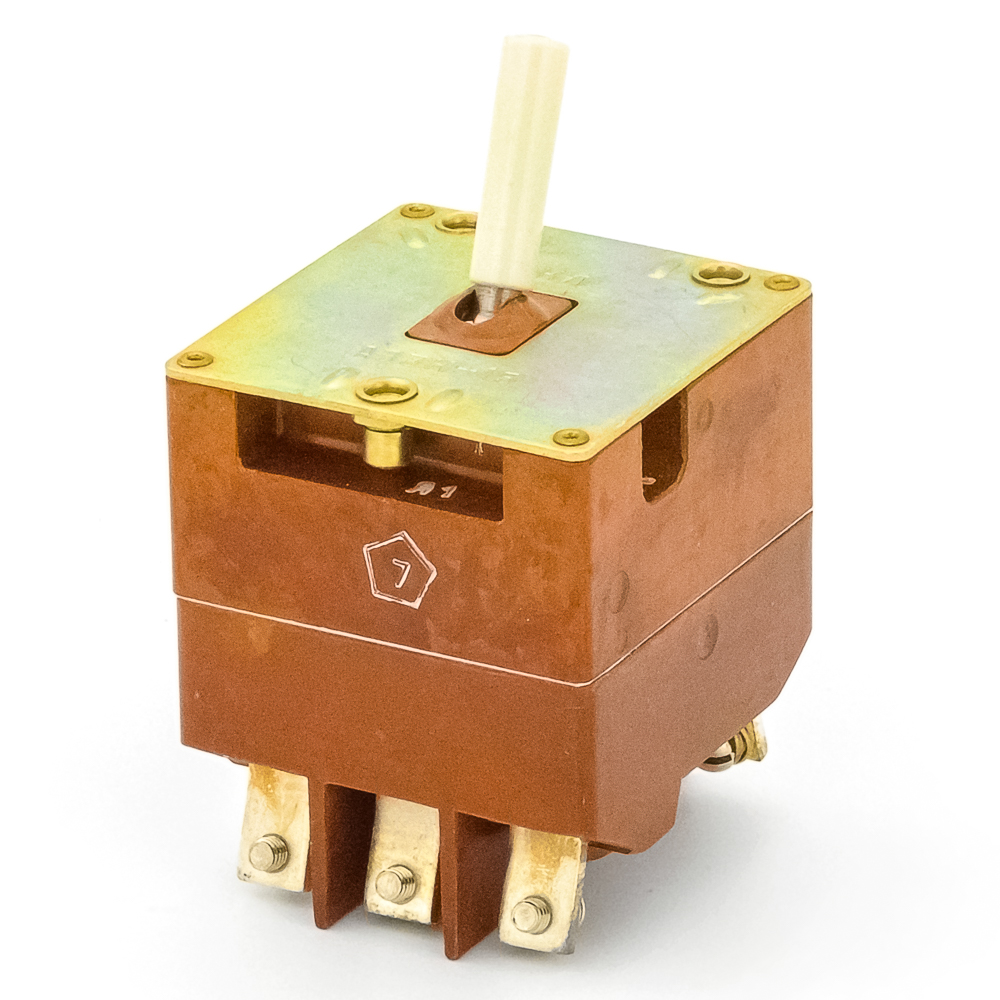 АЗЗК-15 15А 200В Автоматический выключатель (арт. TN-3652) купить в ...