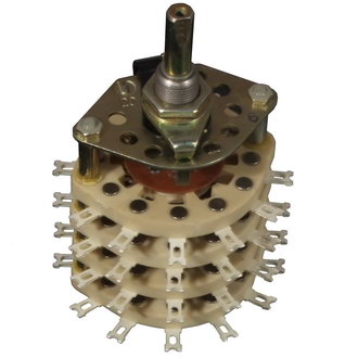 ПГК-5П8Н-6 5 положений 8 направлений 3A(Ампер) 350V(Вольт) вал ОС-6 (гладкий с конической лыской с резьбой) Переключатель галетный, АГ0.360.204ТУ , фото