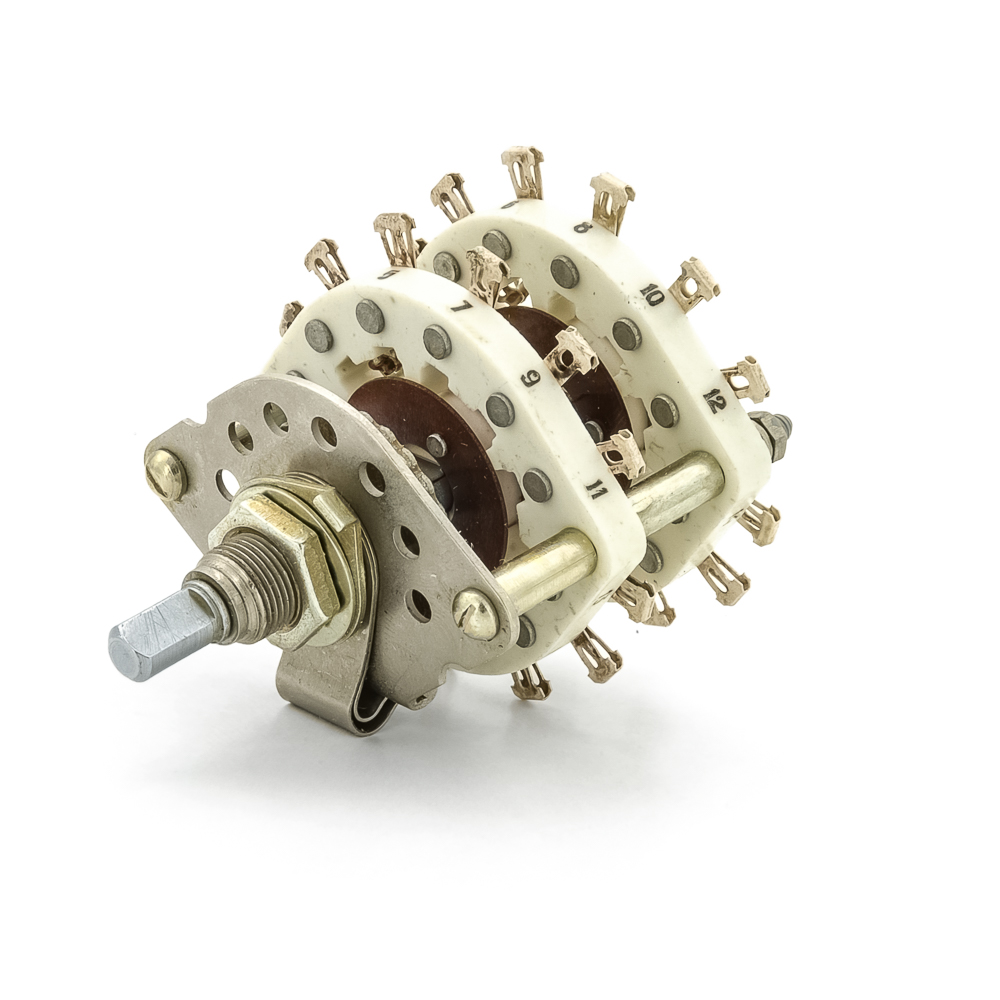 ПГК-21П1Н-К13 21 положение 1 направление 3A(Ампер) 350V(Вольт) вал ВС-3 ...