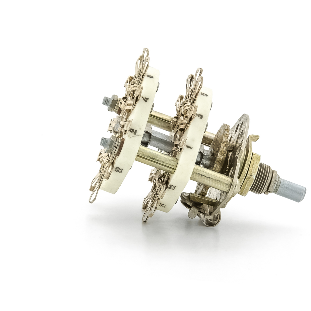 ПГК-21П1Н-К13 21 положение 1 направление 3A(Ампер) 350V(Вольт) вал ВС-3 ...