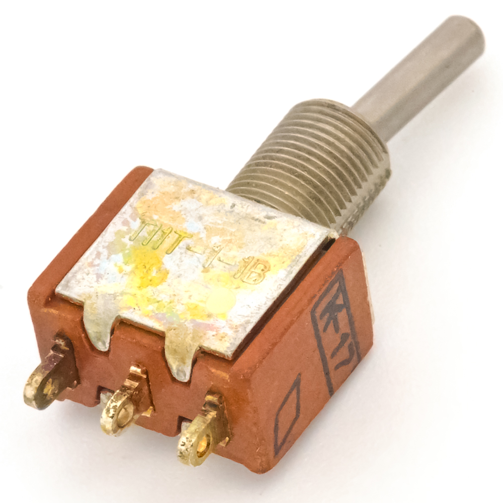 П1Т-1-1В on-on, 5А 220В Микротумблер однополюсный, 2007г (арт. TN-2394 ...