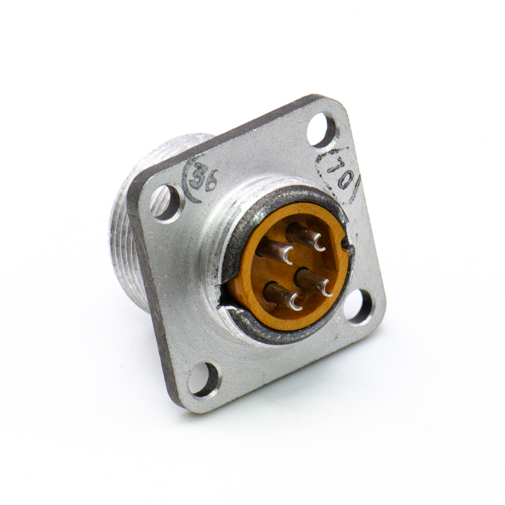 2РМДТ18Б4Ш5В1В Вилка блочная карболит, 2012г, ГЕ0.364.126ТУ фото 360 №3